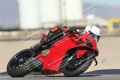 media/Oct-13-2025-Moto Forza (Mon) [[a66d839500]]/2-A Group/Session 3 (Turn 16)/